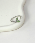 Anillo hojas